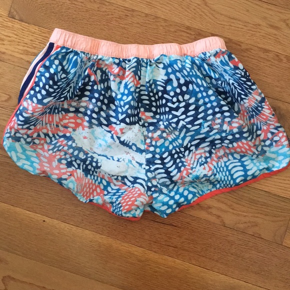 Cute patterned running shorts - Picture 2 of 2